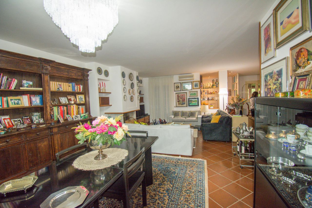 Appartamento con giardino in localit� ceciliano, Arezzo