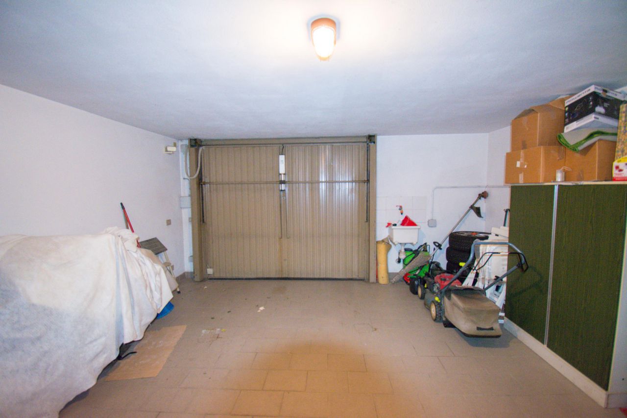 Appartamento con giardino in localit� ceciliano, Arezzo