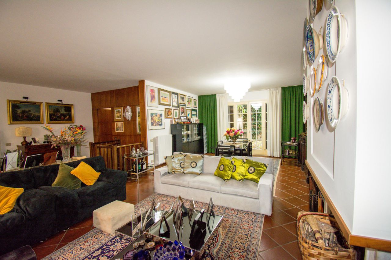 Appartamento con giardino in localit� ceciliano, Arezzo