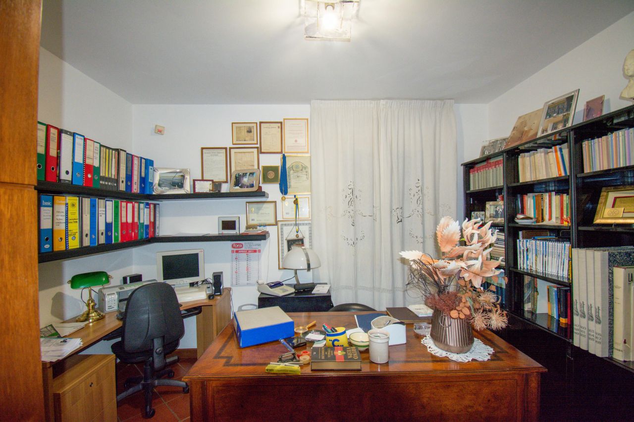 Appartamento con giardino in localit� ceciliano, Arezzo