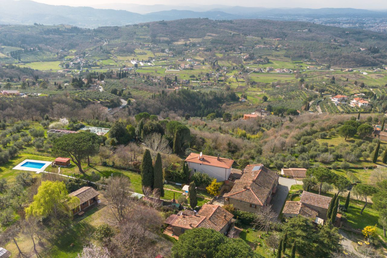Appartamento con giardino in via anconetana, Arezzo
