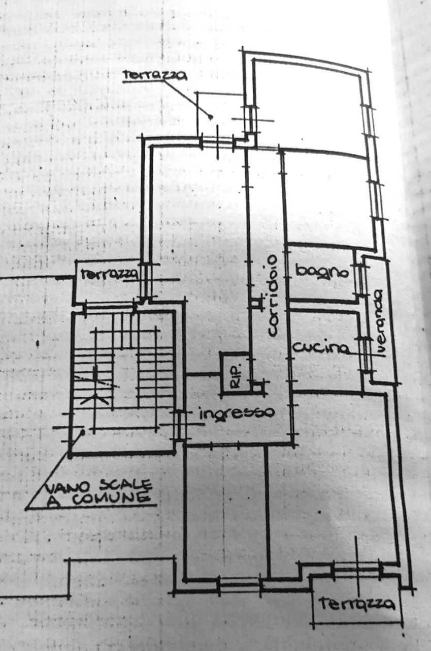 Appartamento con box in via filippo lippi, Arezzo