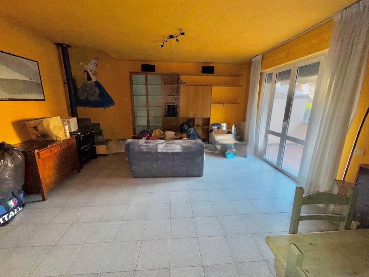 Villa con giardino a Vecchiano