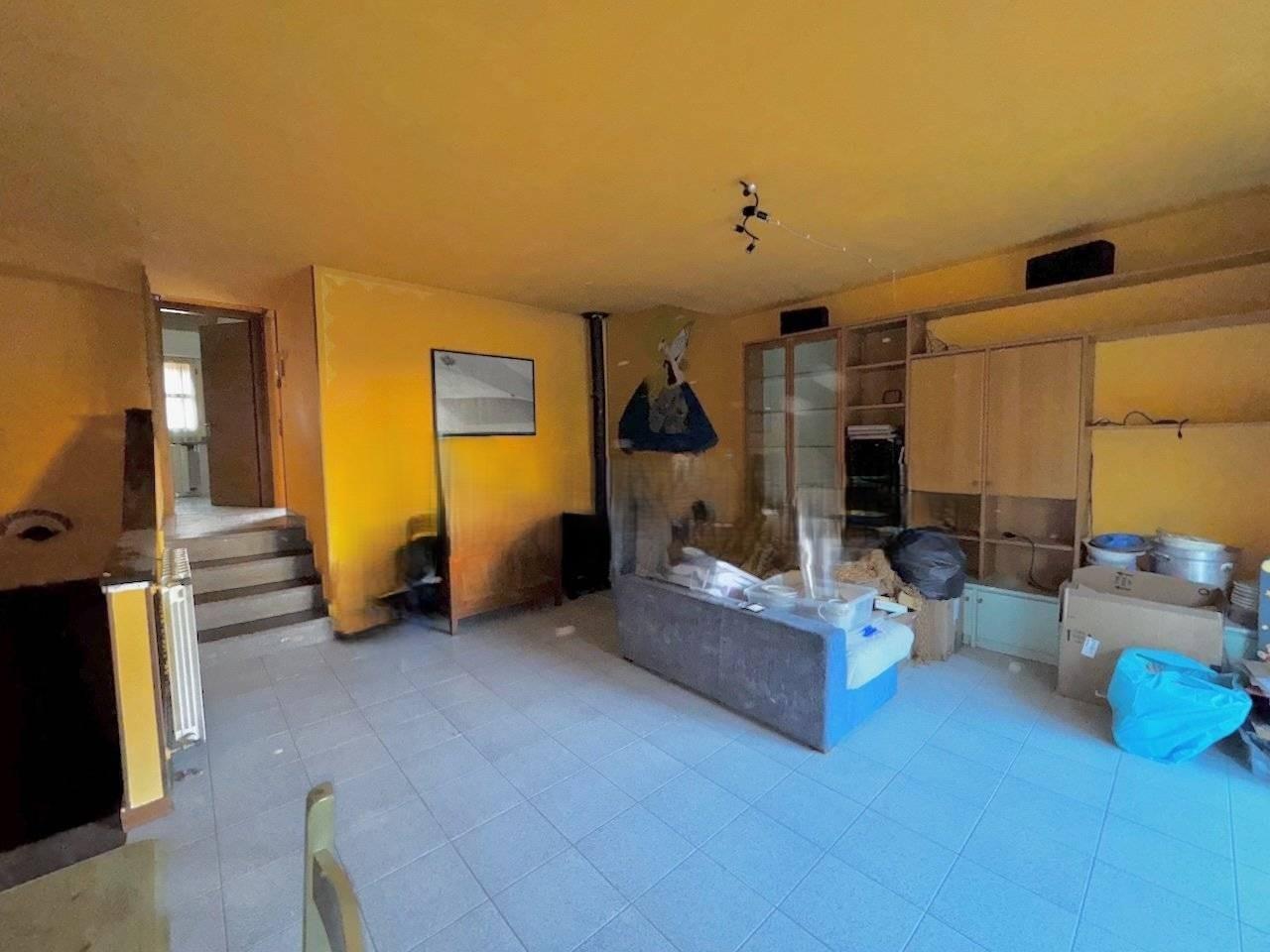 Villa con giardino a Vecchiano