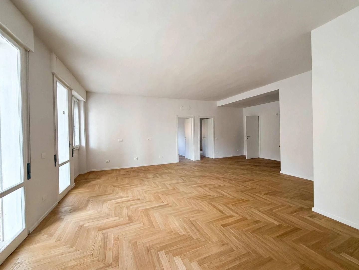 Quadrilocale con terrazzo, Pisa borgo stretto