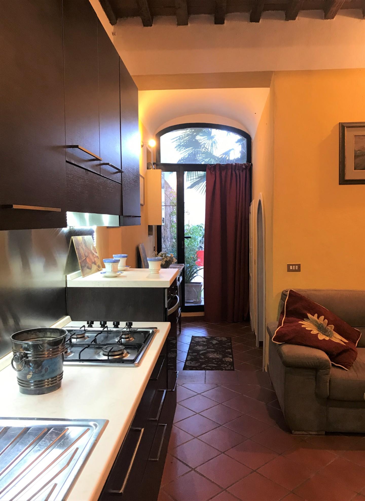 Bilocale arredato in affitto, Pisa san francesco