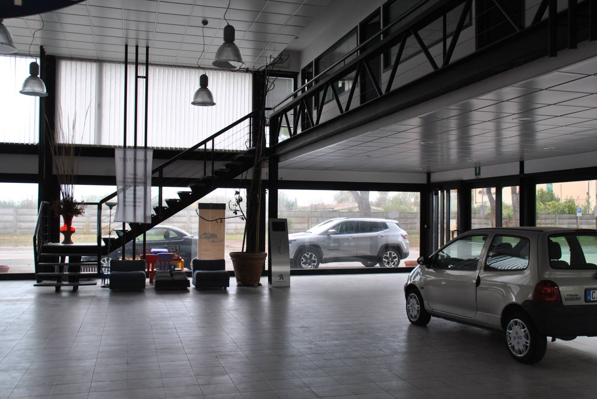 Locale commerciale in vendita a San Giuliano Terme