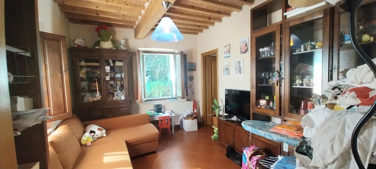 Appartamento in vendita a Calci