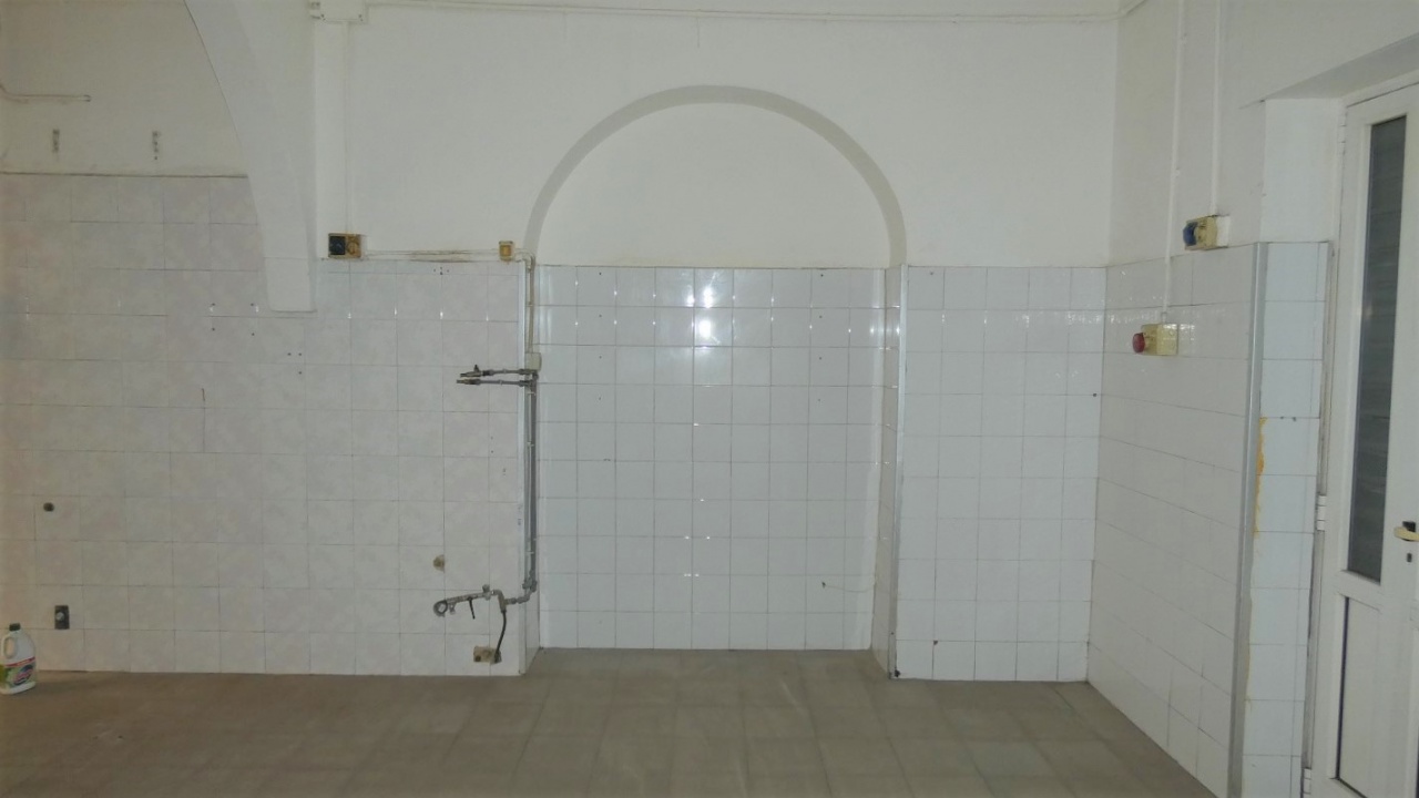 Attivit commerciale in vendita a Livorno