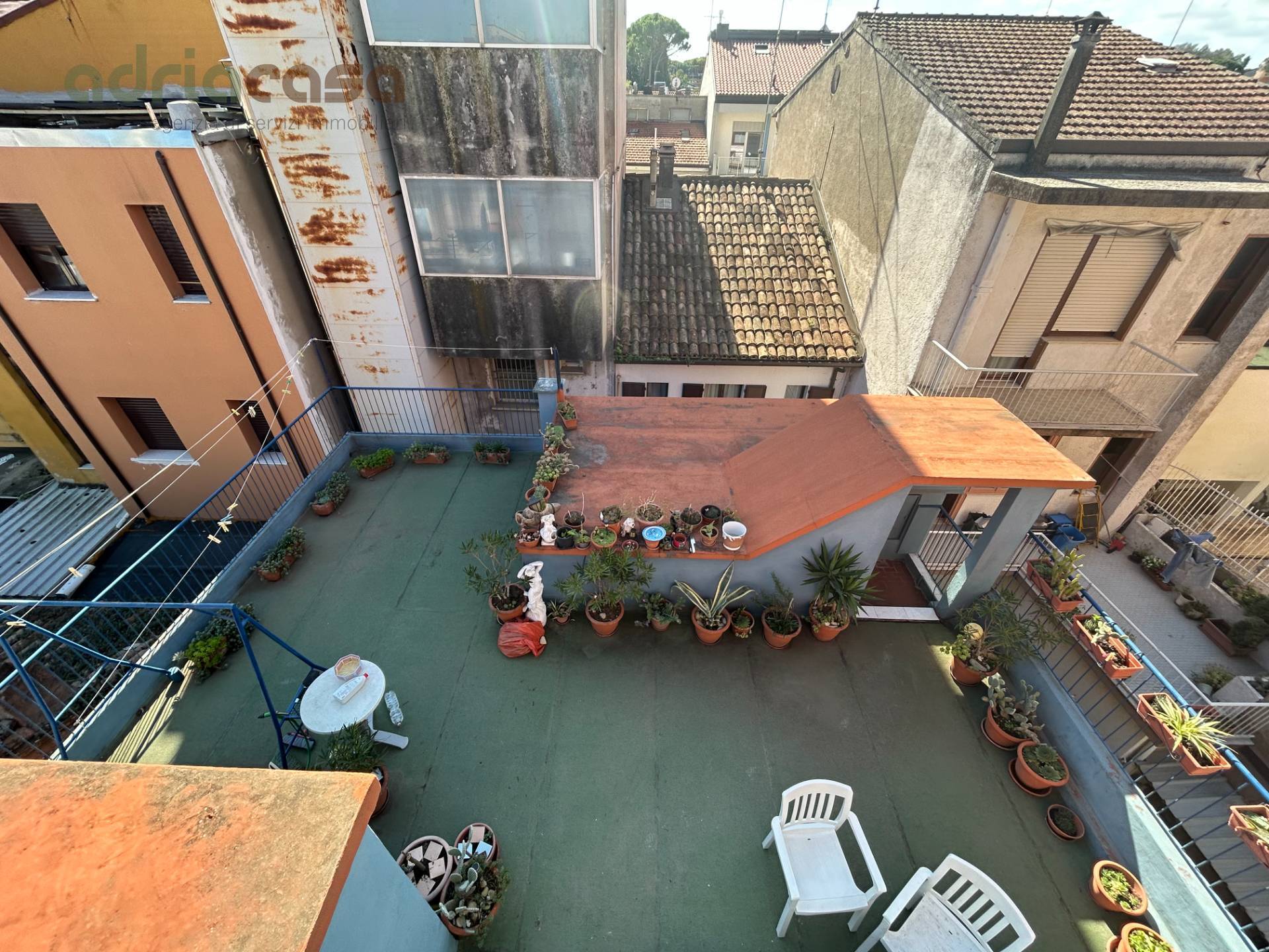 Locale commerciale in vendita a Cattolica