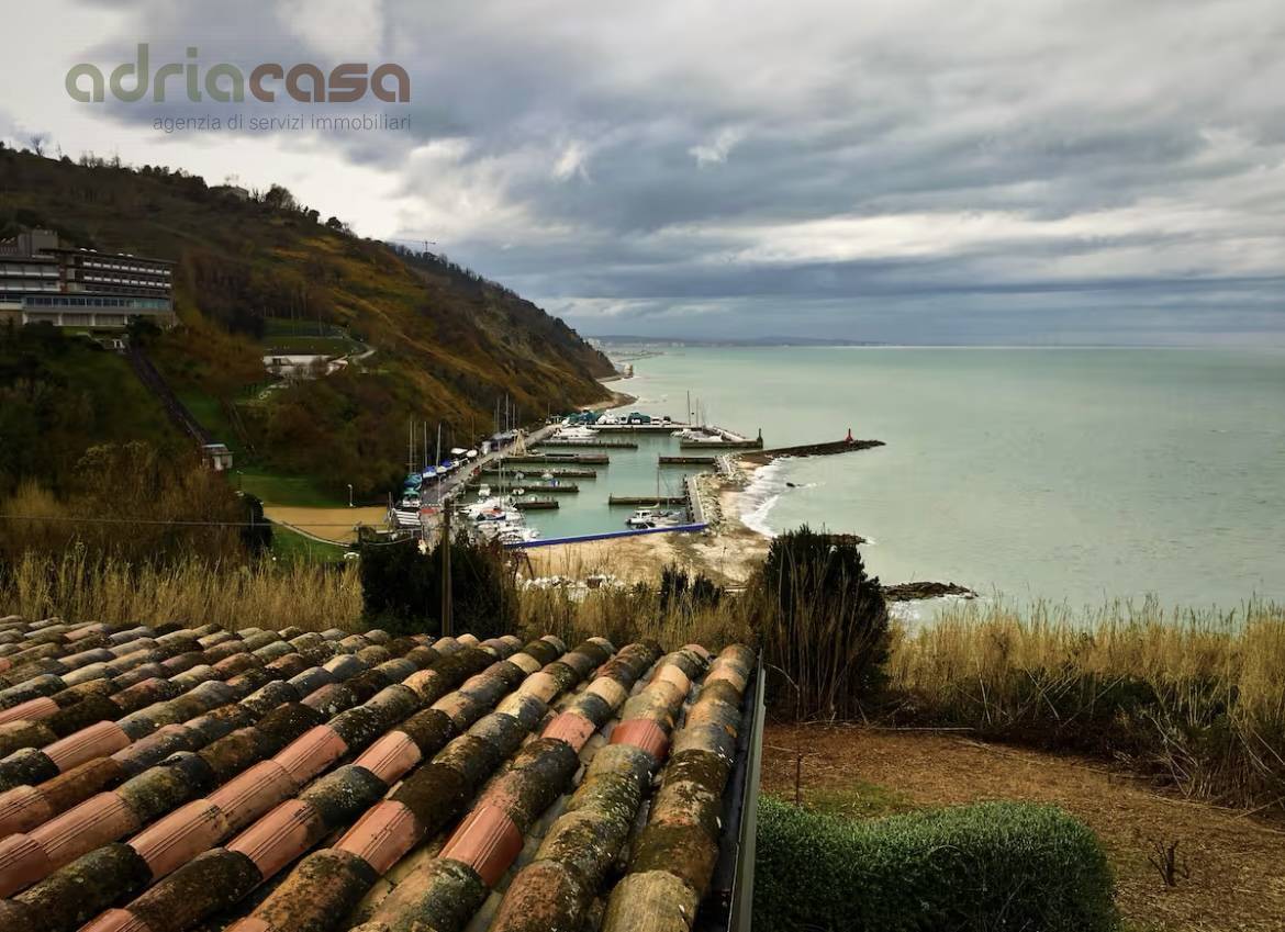 Appartamento in vendita a Gabicce Mare