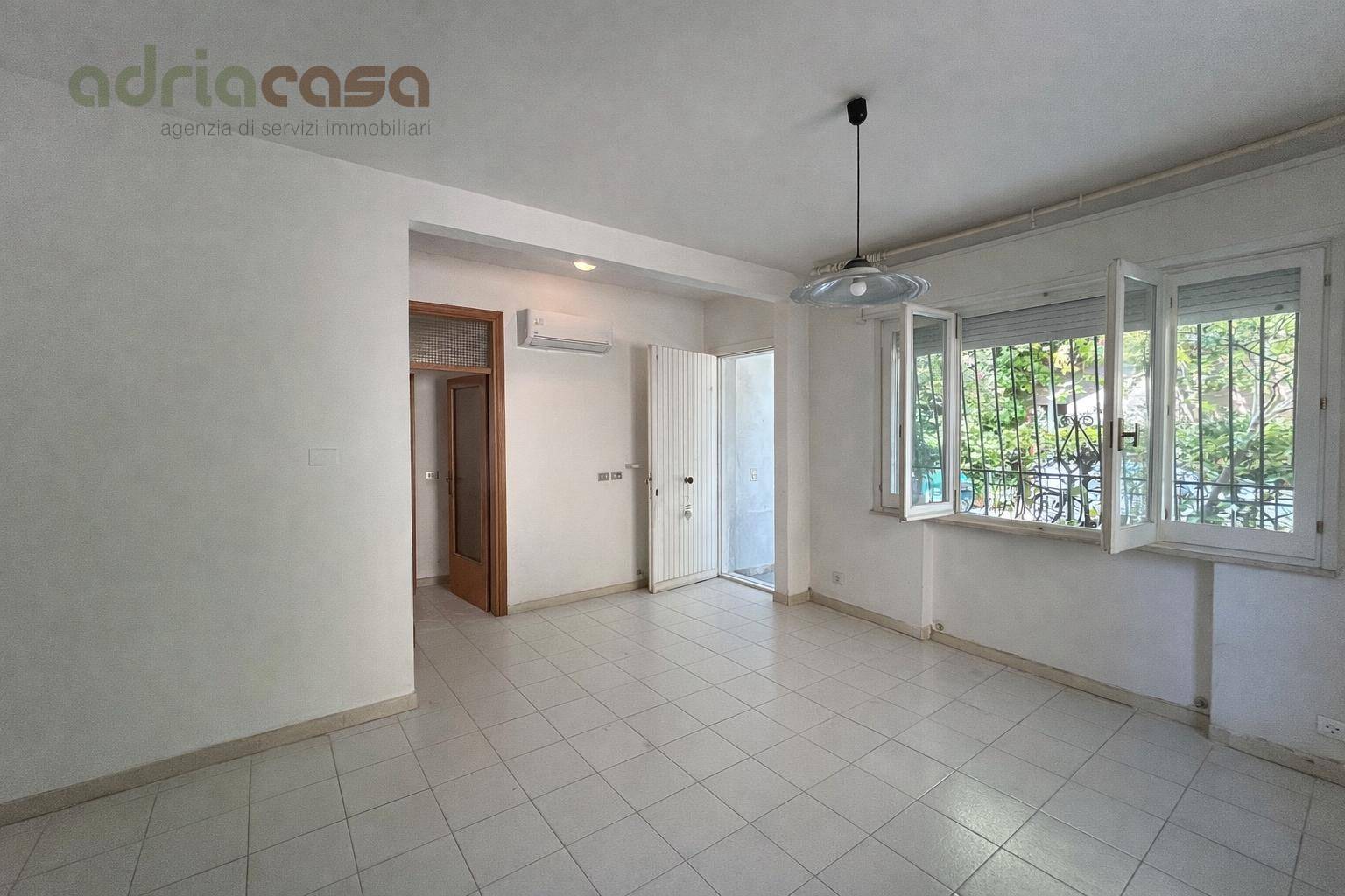 Appartamento in vendita a Riccione