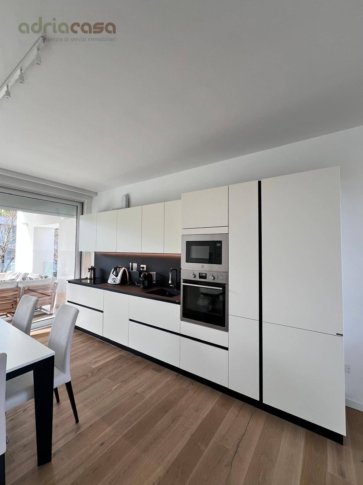 Appartamento in vendita a Riccione