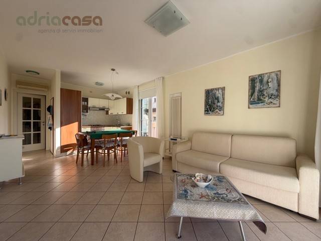 Appartamento in vendita a Riccione