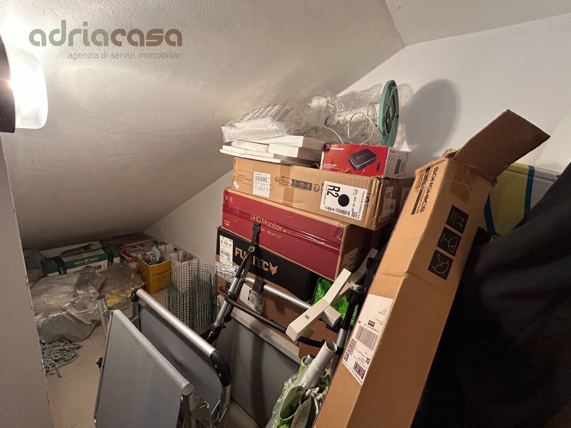 Box o garage in affitto a Riccione