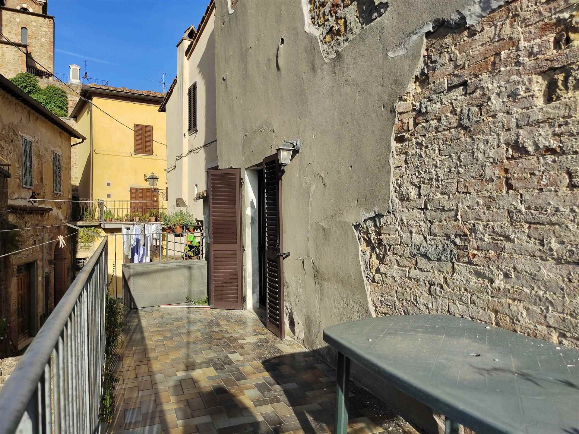 Appartamento indipendente in vendita a Montalcino, Montisi