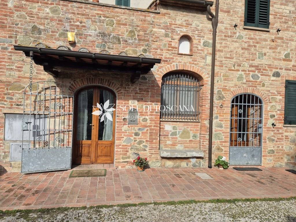 Casa semi indipendente in vendita a Sinalunga