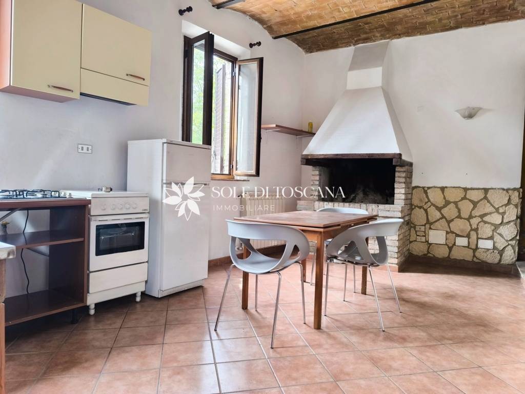 Appartamento indipendente in vendita a Montalcino, Torrenieri