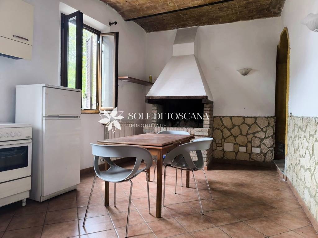 Appartamento indipendente in vendita a Montalcino, Torrenieri