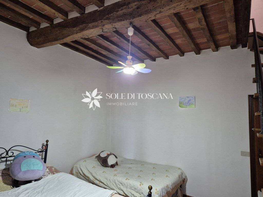 Casa semi indipendente in vendita a Sinalunga