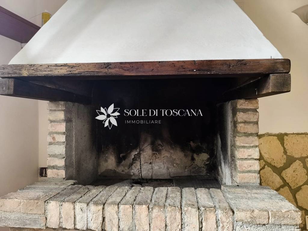 Appartamento indipendente in vendita a Montalcino, Torrenieri