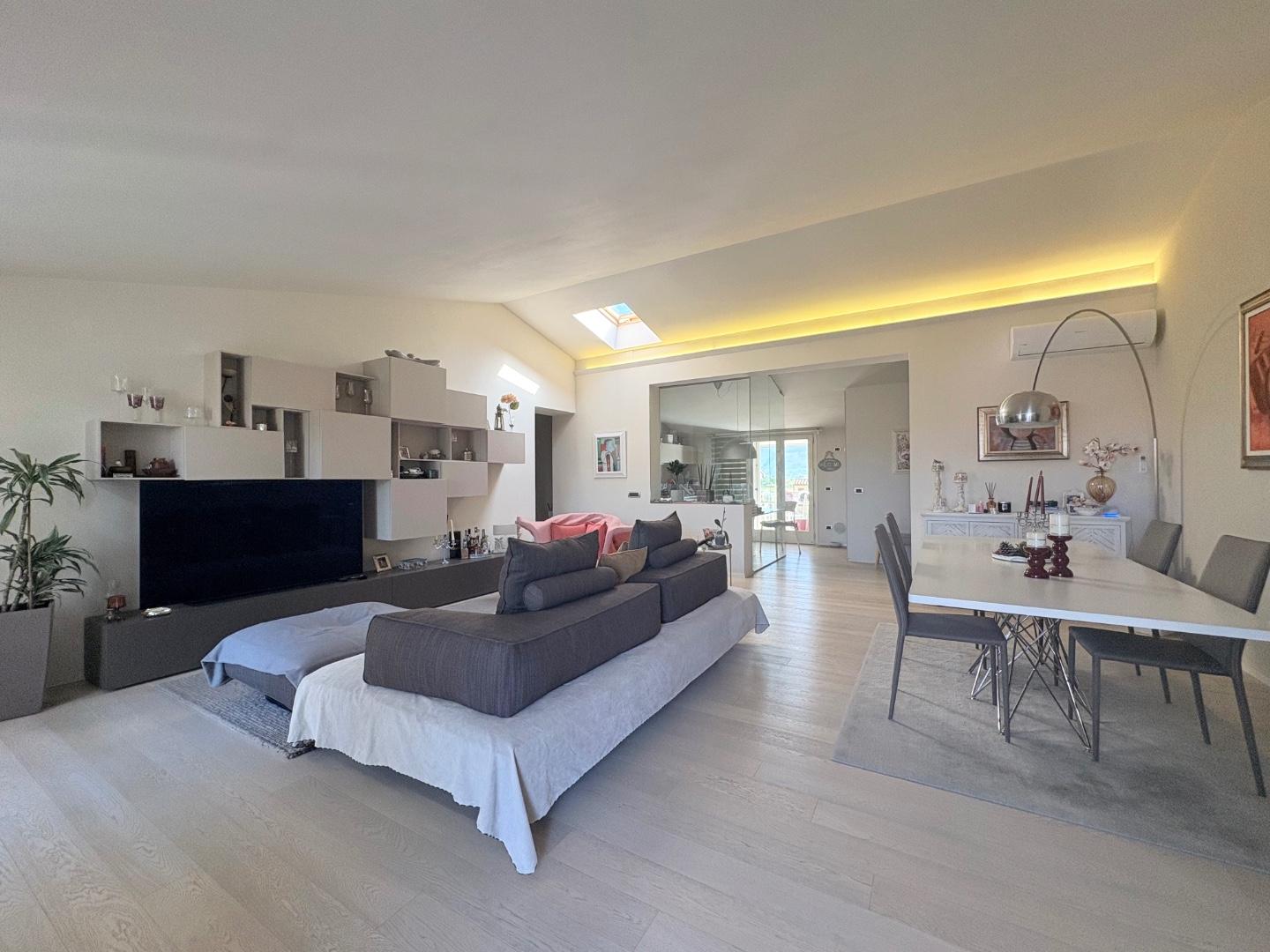 Attico con terrazzo, San Giuliano Terme ghezzano