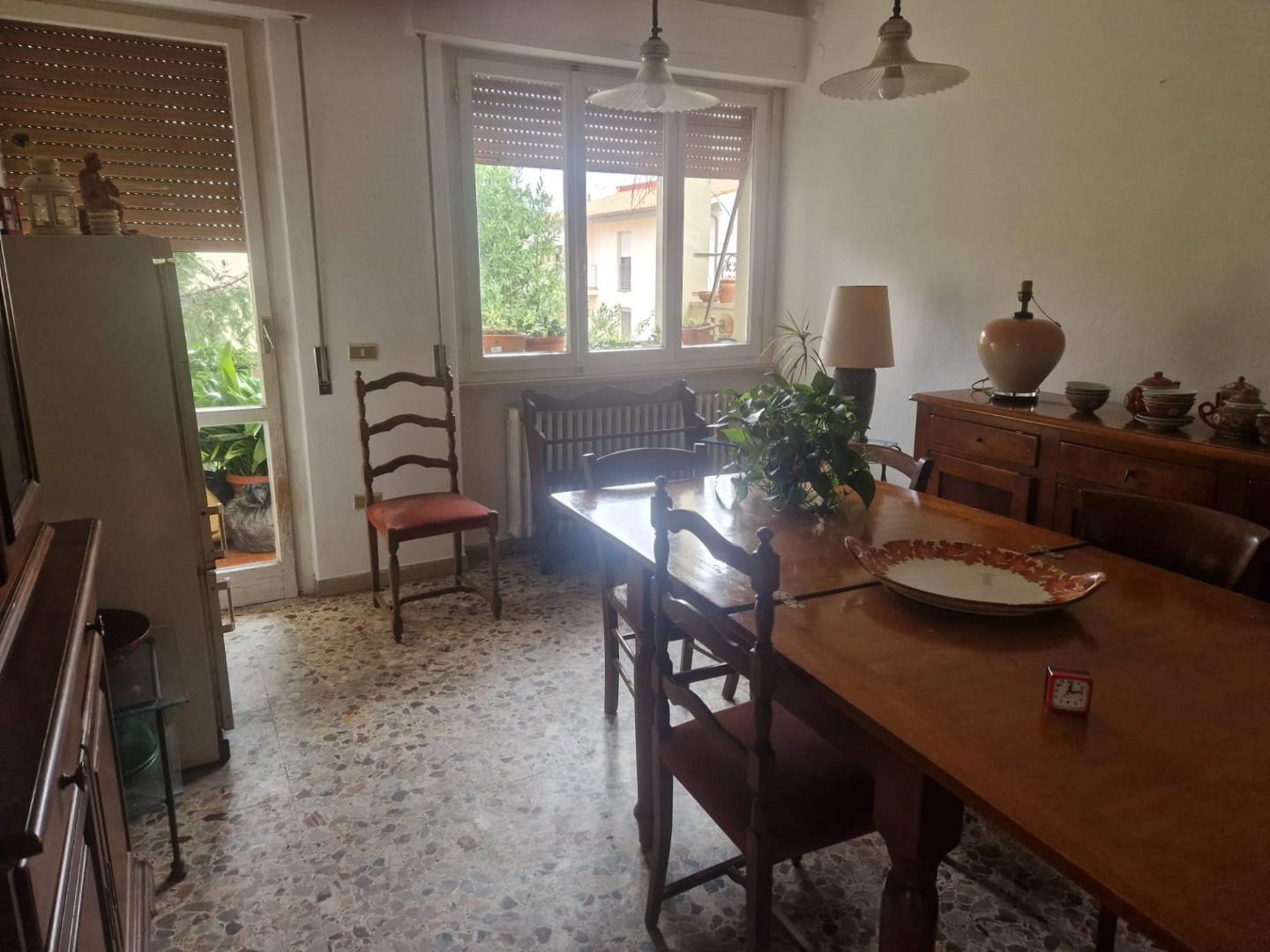 Villa Bifamiliare da ristrutturare, Pisa san giusto