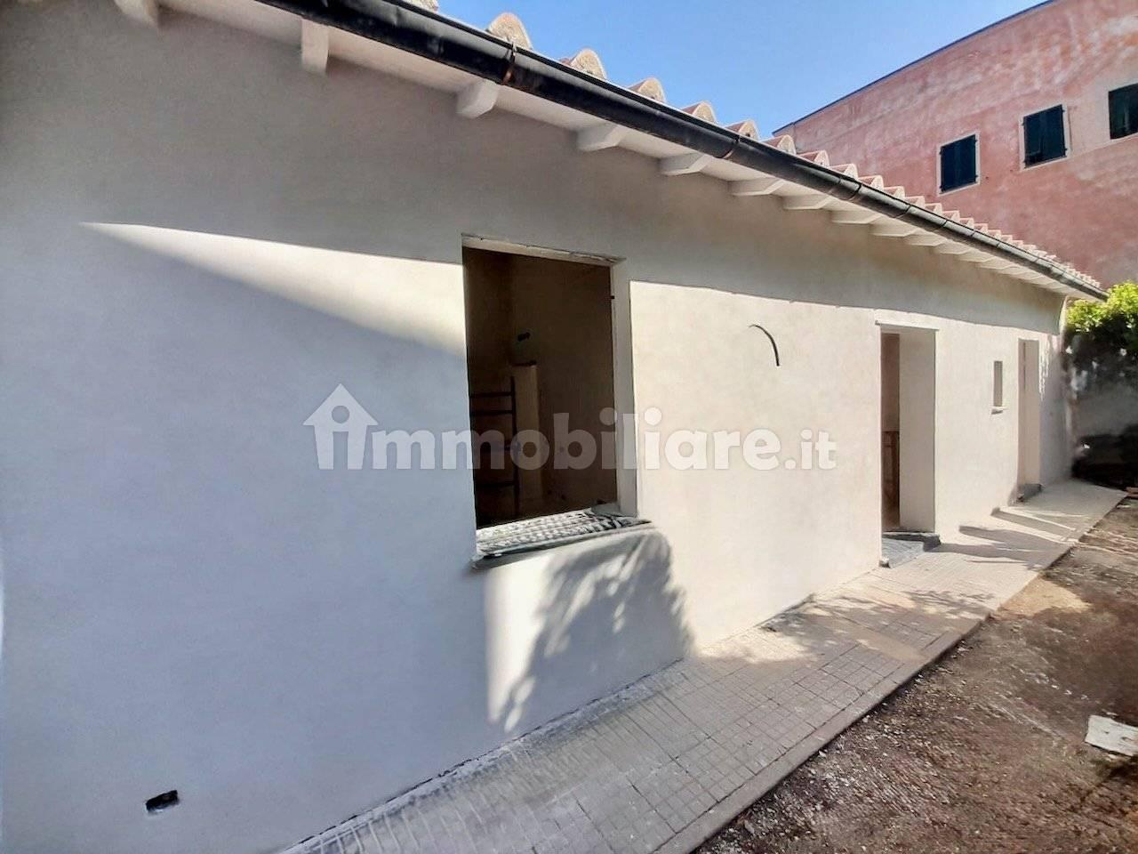 Villa con giardino, Pisa borghetto