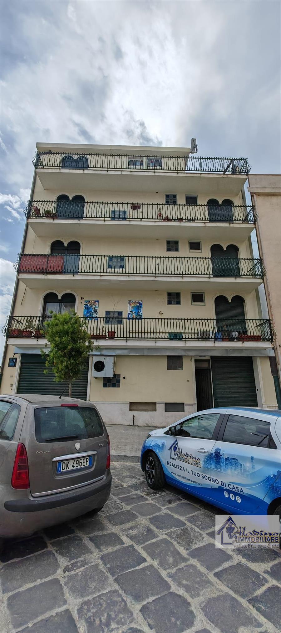 Quadrilocale in affitto in via florio, Reggio Calabria