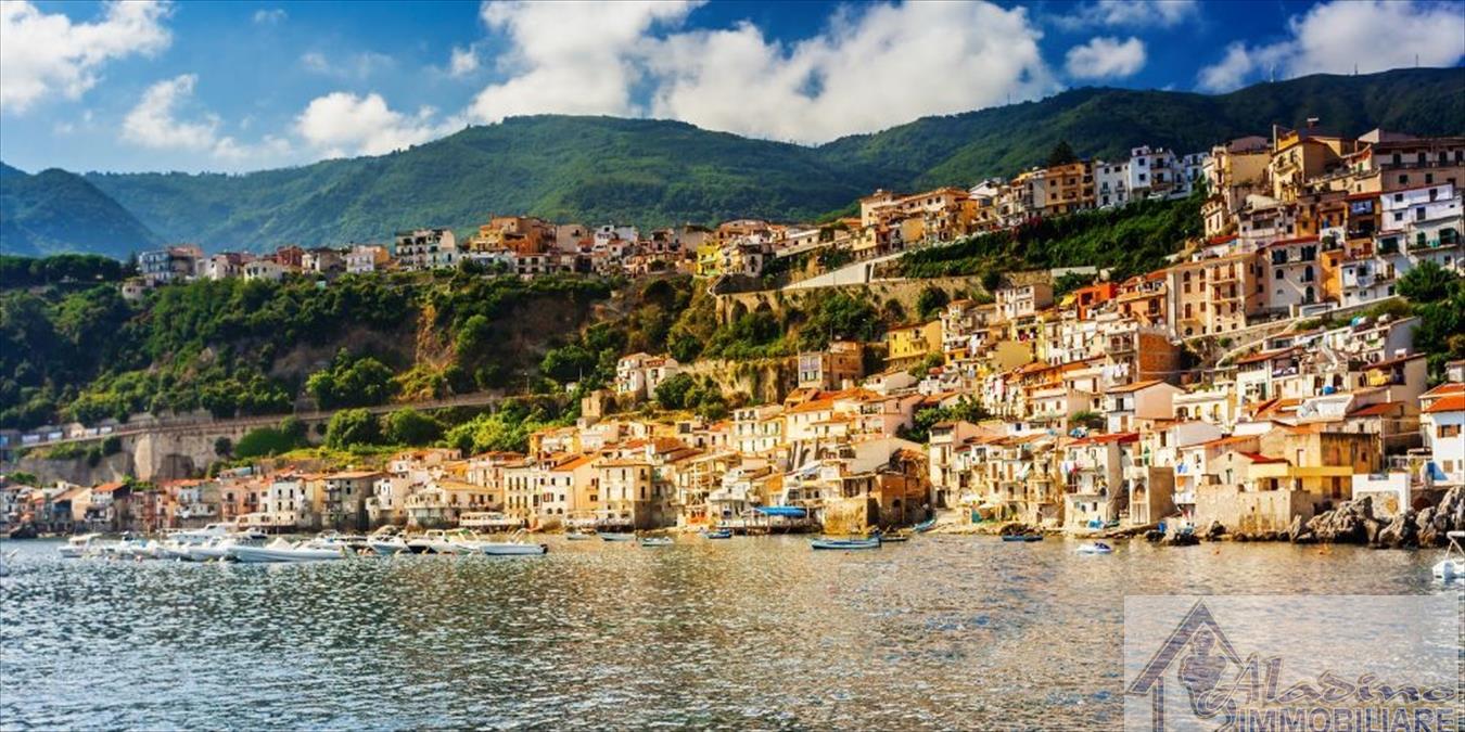 Bilocale ristrutturato in lungomare di scilla, Scilla