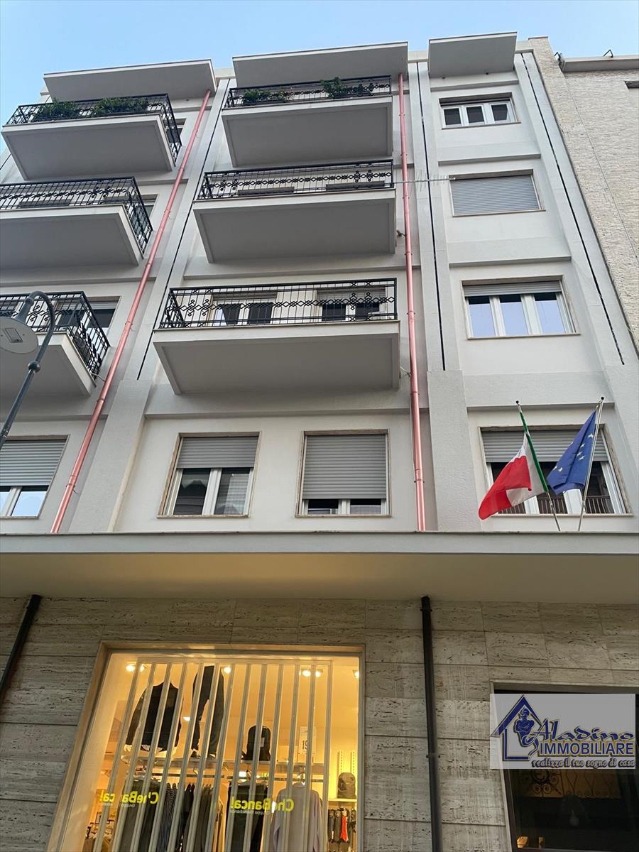 Ufficio a basso consumo in via tenente panella, Reggio Calabria