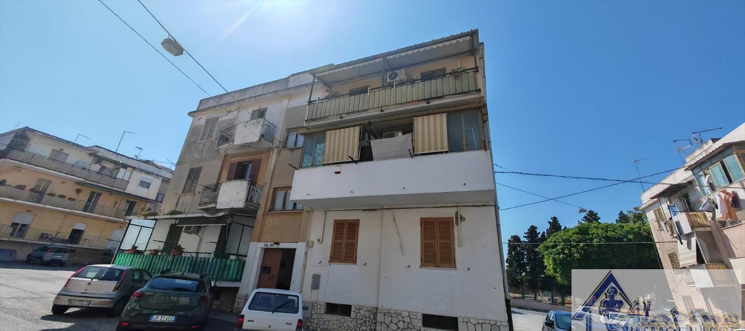 Trilocale in affitto in modena, Reggio Calabria