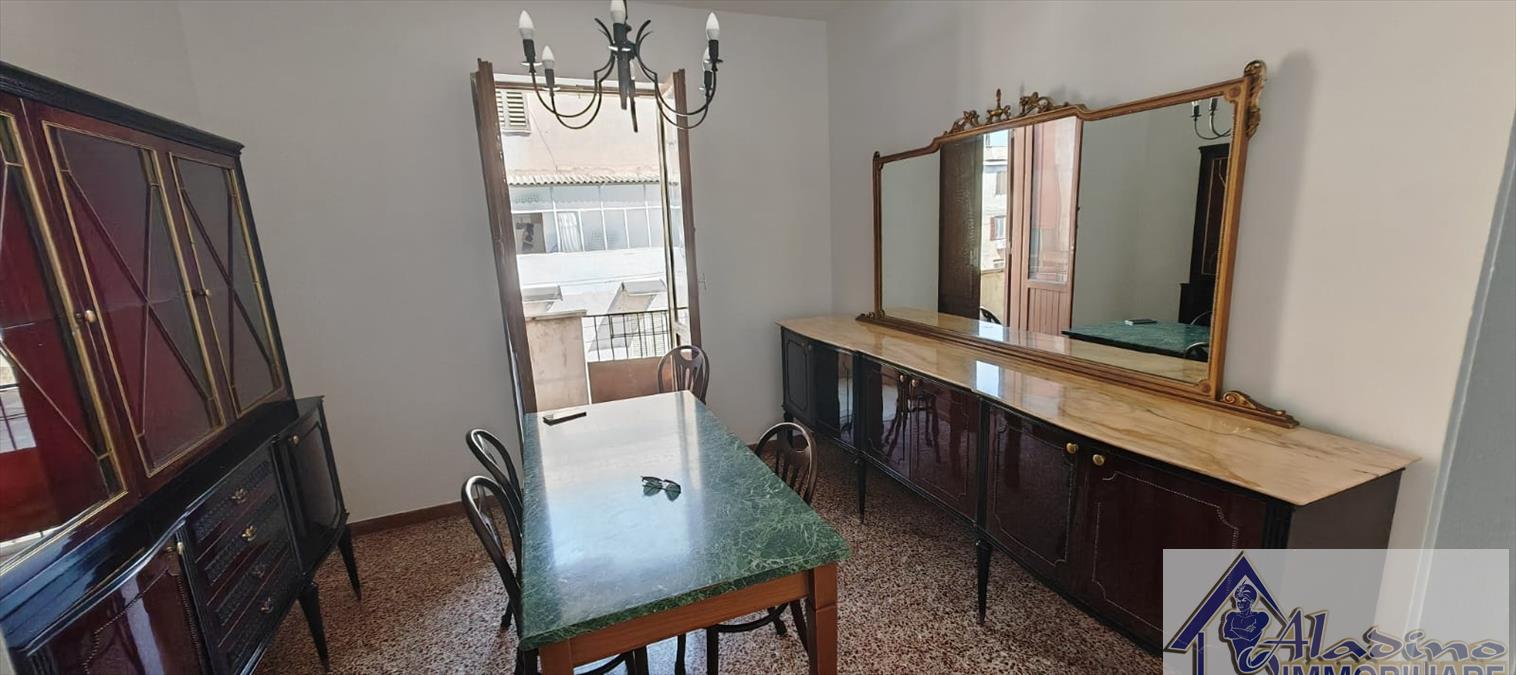 Trilocale in affitto in modena, Reggio Calabria
