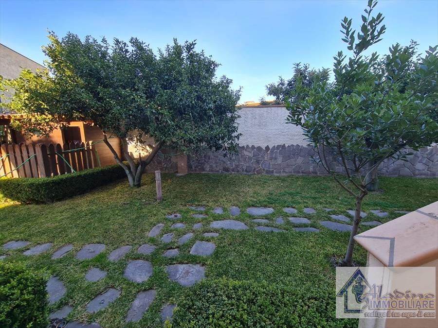 Villa con giardino in via ravagnese, Reggio Calabria