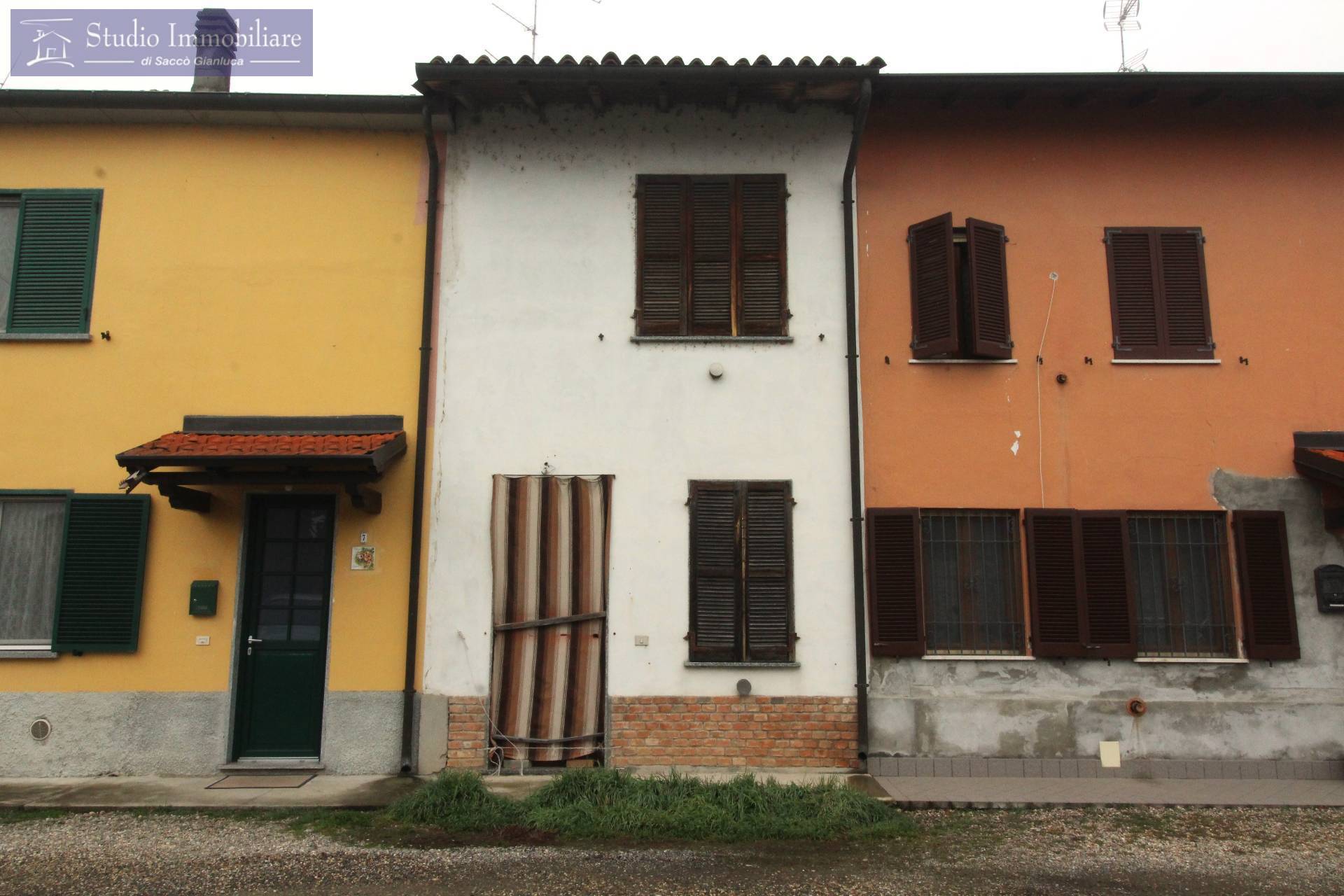Casa semindipendente in vendita a Bastida Pancarana