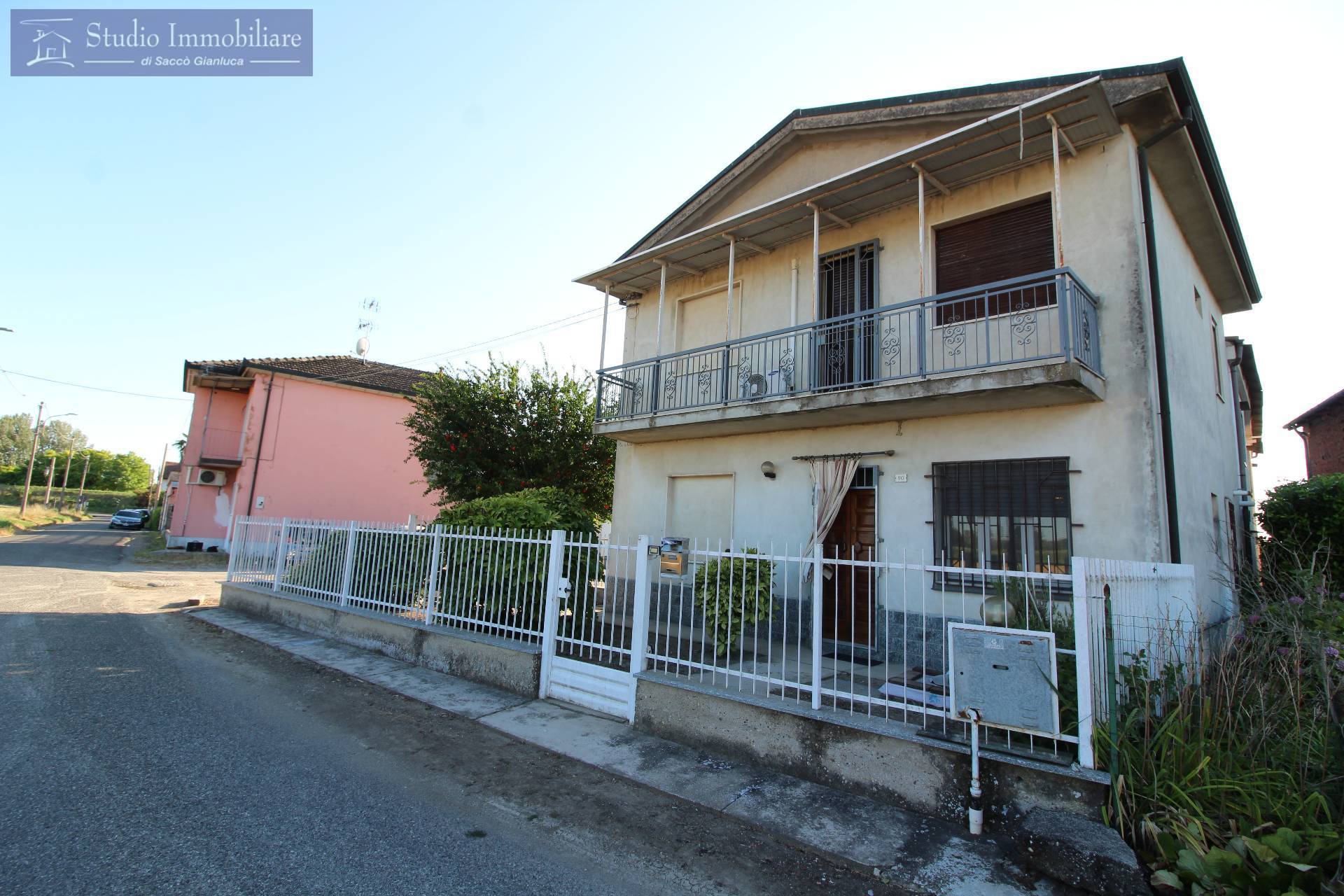 Casa semindipendente in vendita a Rea