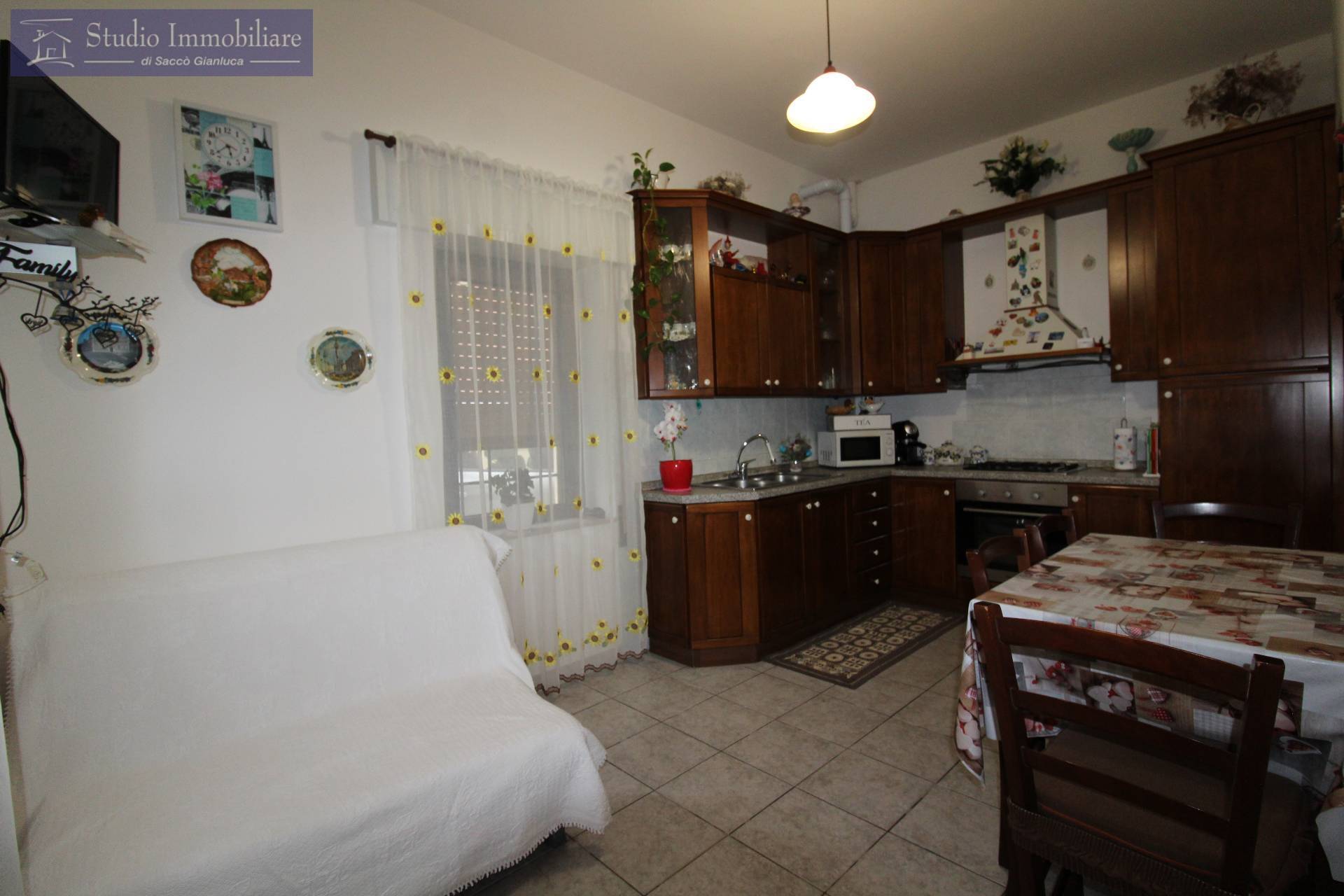 Casa di Paese in vendita a Bressana Bottarone