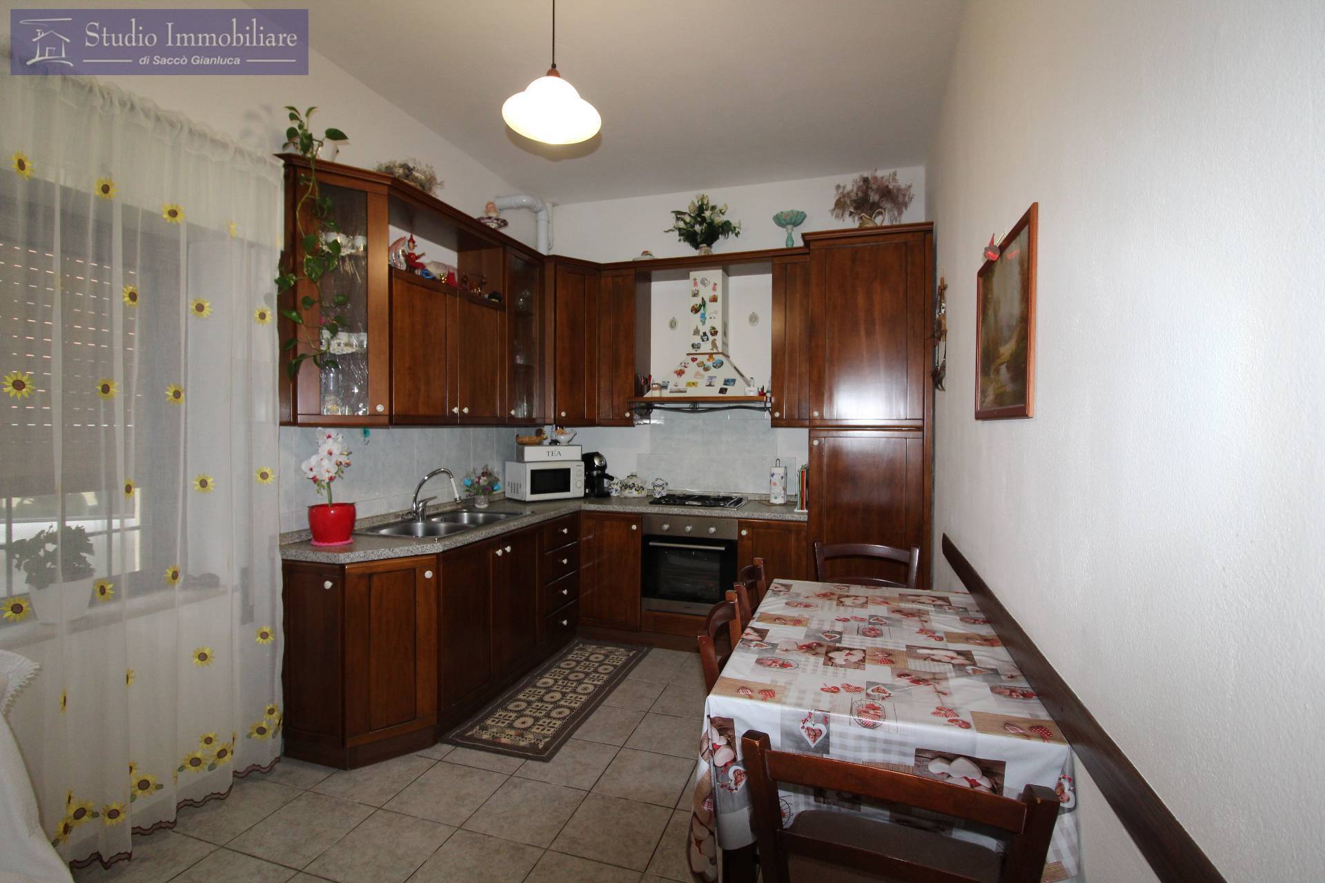 Casa di Paese in vendita a Bressana Bottarone