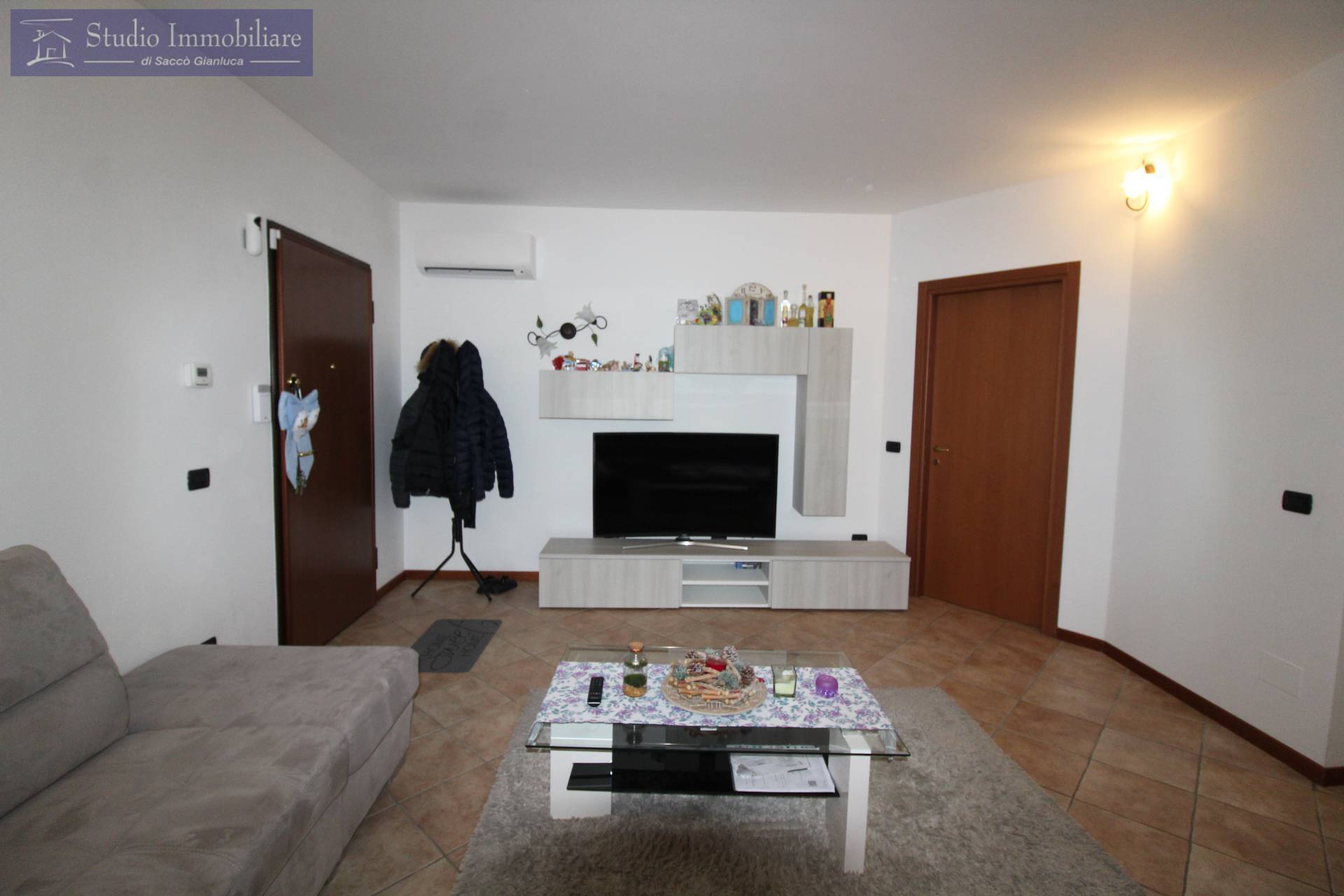 Appartamento in vendita a Bressana Bottarone