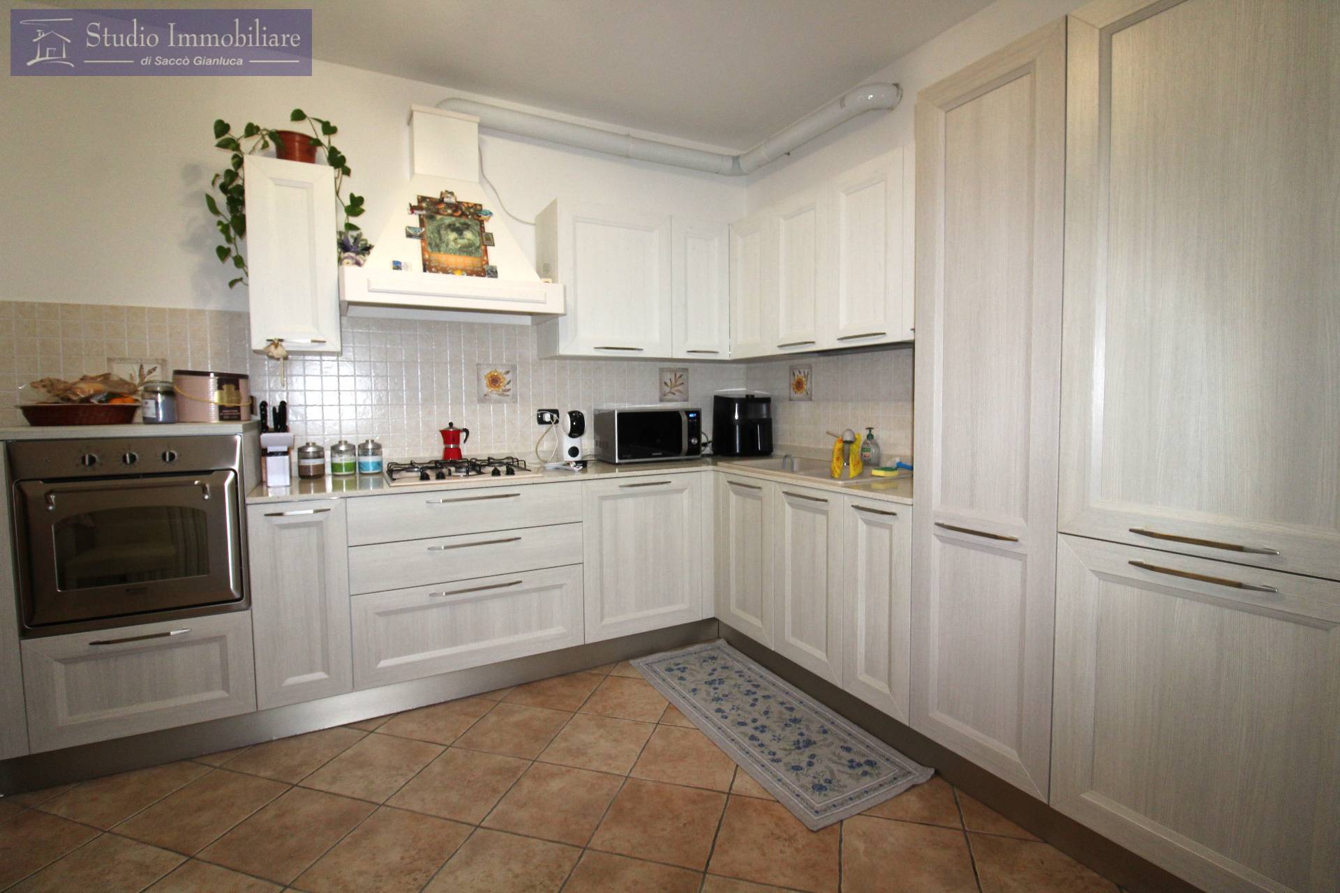 Appartamento in vendita a Bressana Bottarone