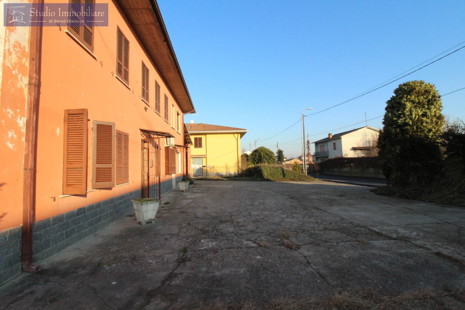 Casa indipendente in vendita a Rea