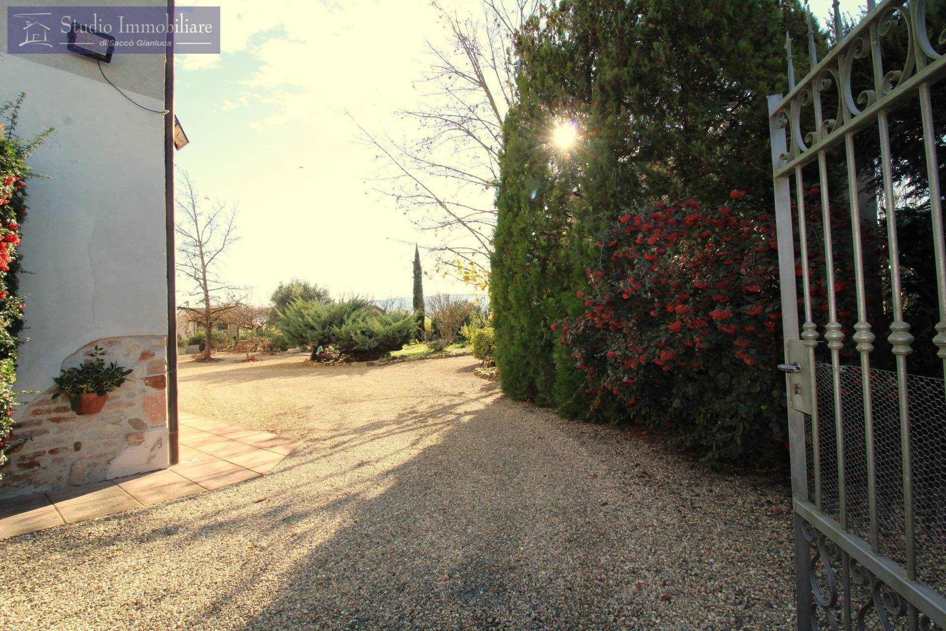 Casa indipendente in vendita a Voghera