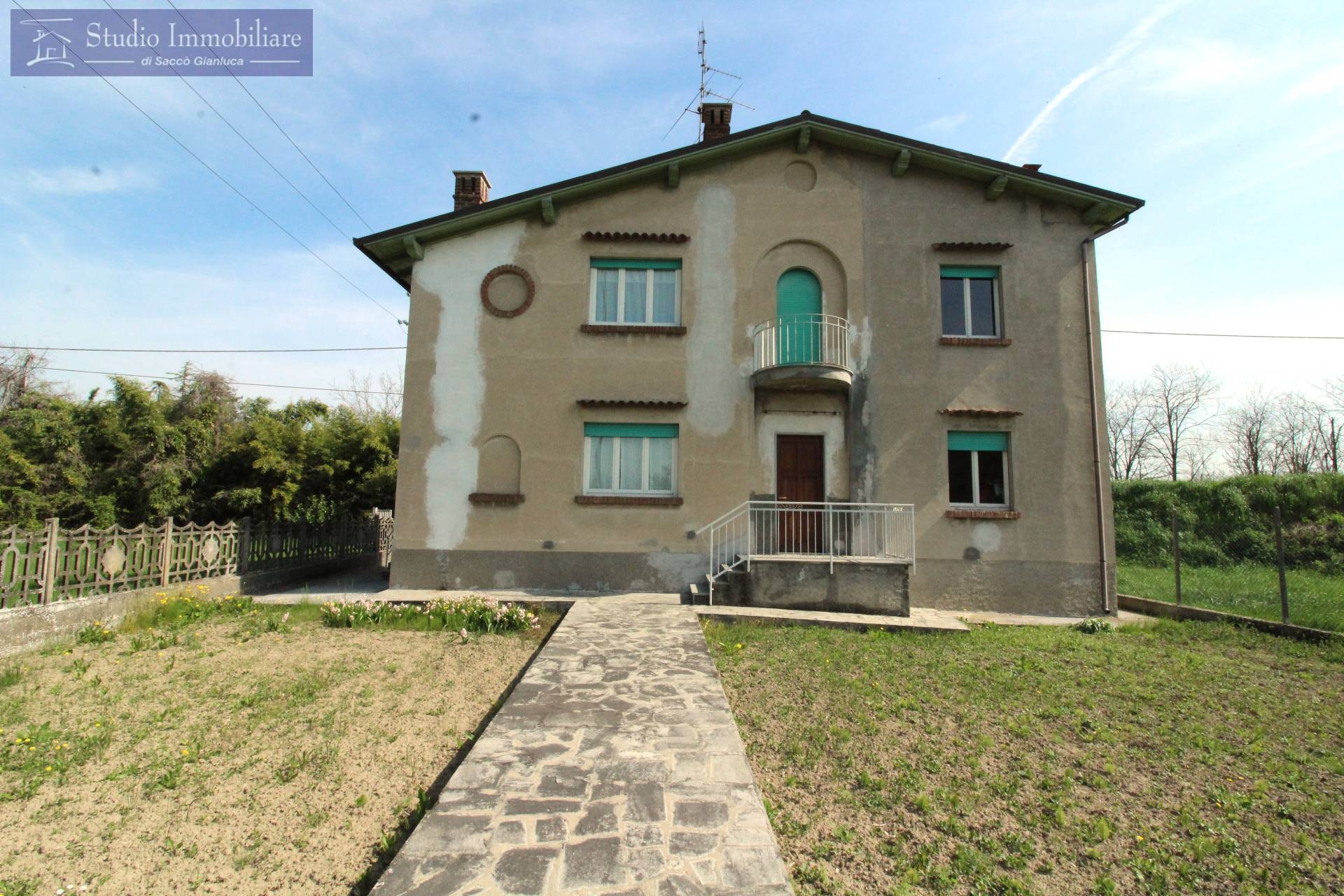 Casa indipendente in vendita a Bressana Bottarone