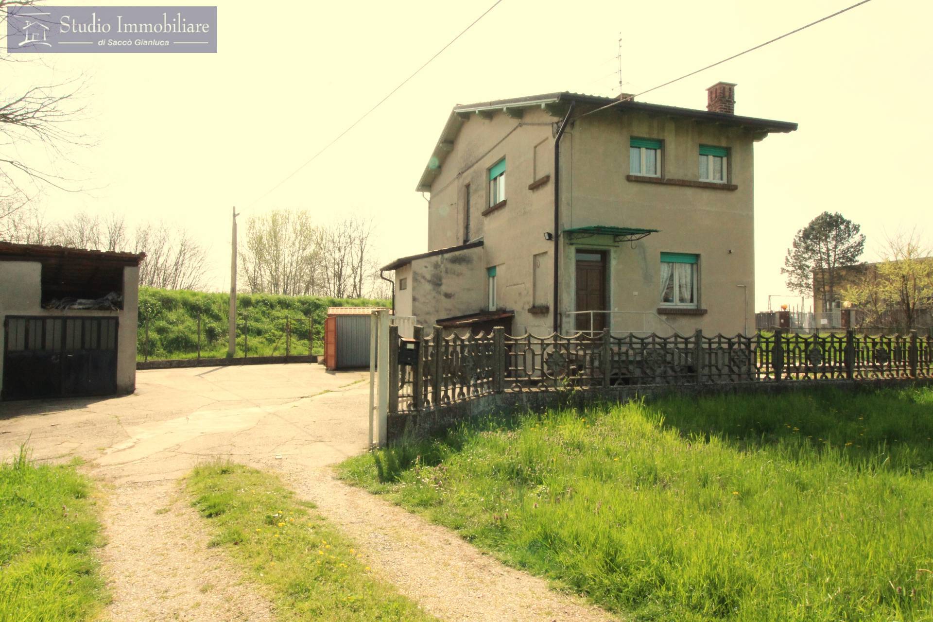 Casa indipendente in vendita a Bressana Bottarone