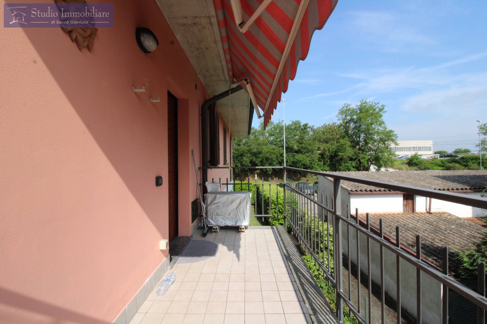 Appartamento in vendita a Bressana Bottarone