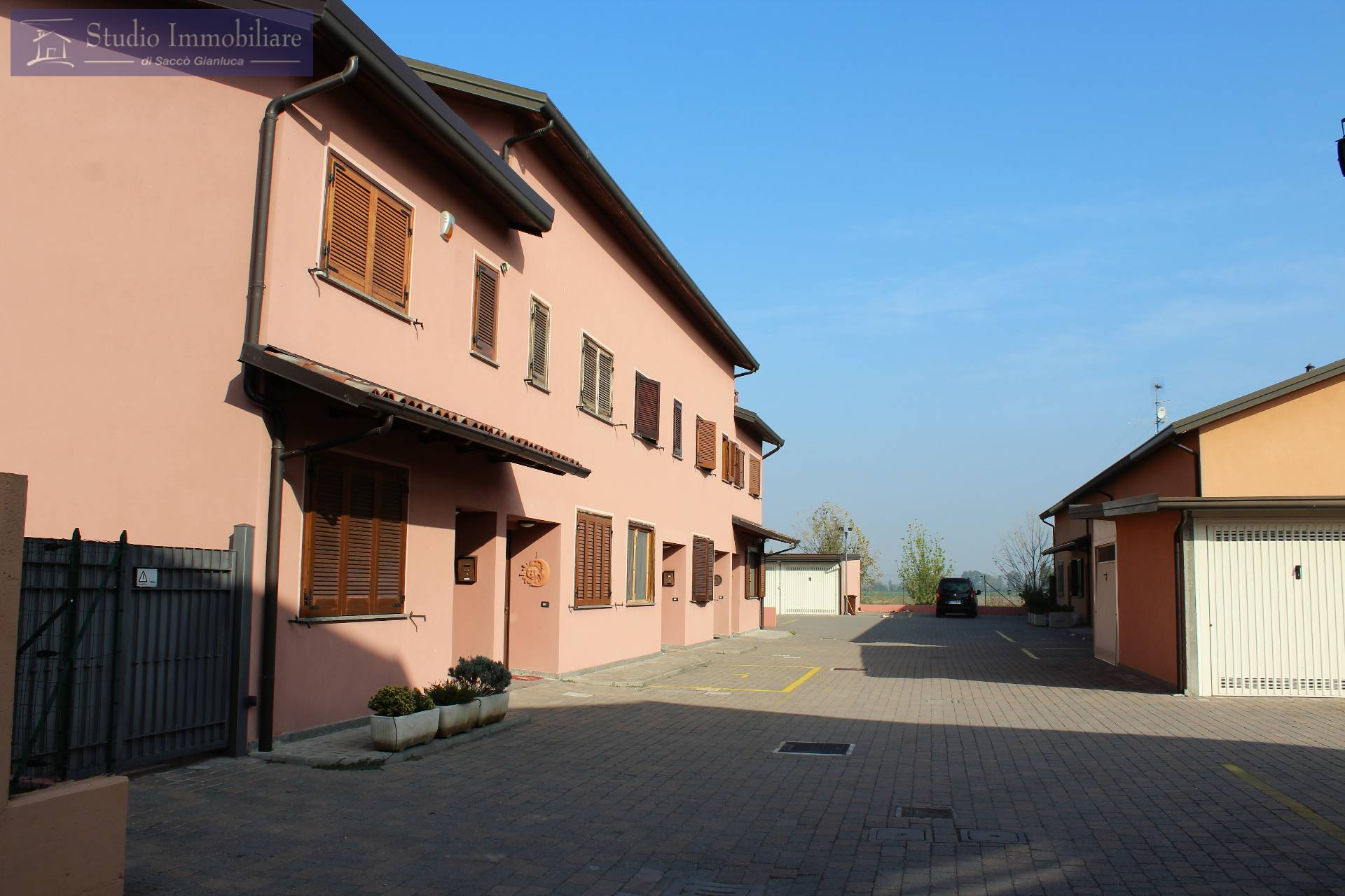 Appartamento in vendita a Pinarolo Po