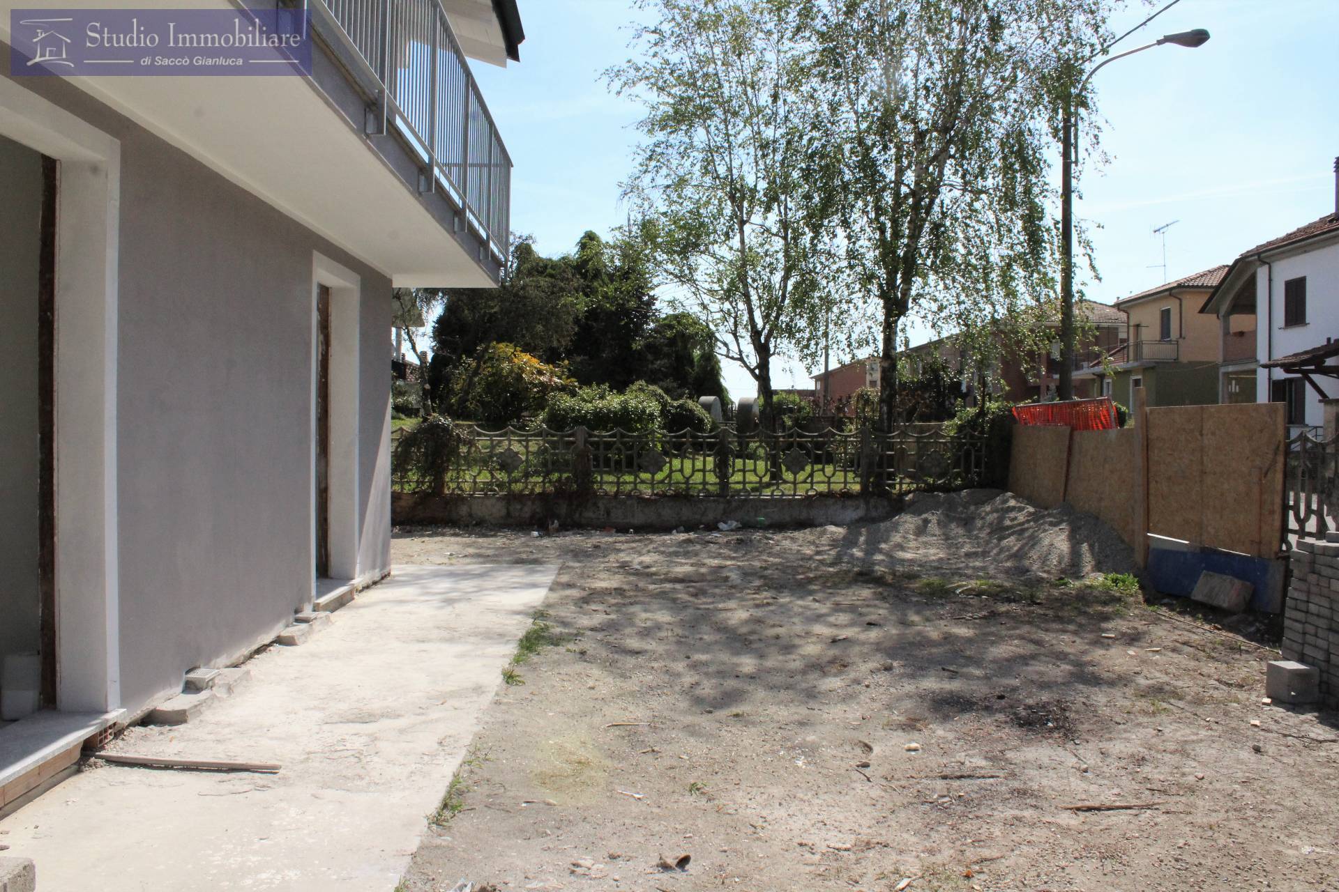 Casa indipendente in vendita a Castelletto di Branduzzo