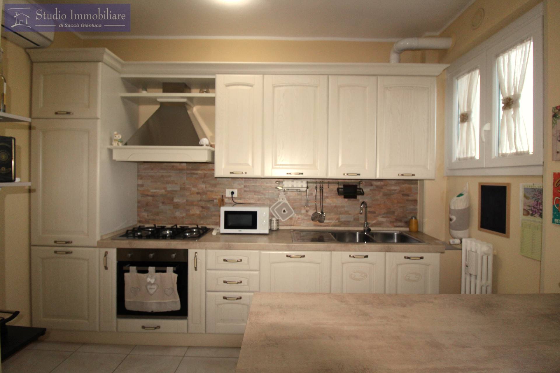 Appartamento in vendita a Voghera