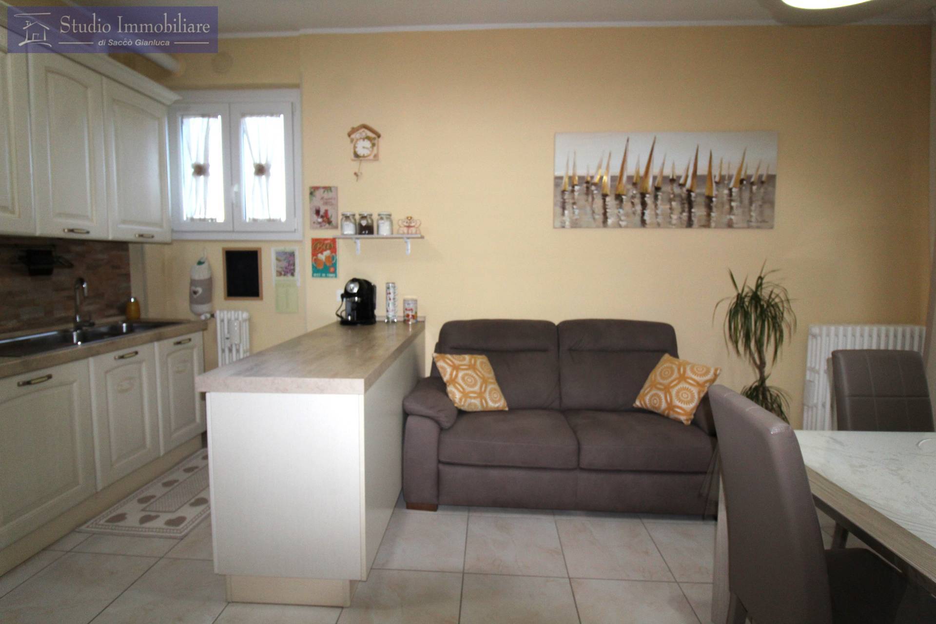 Appartamento in vendita a Voghera