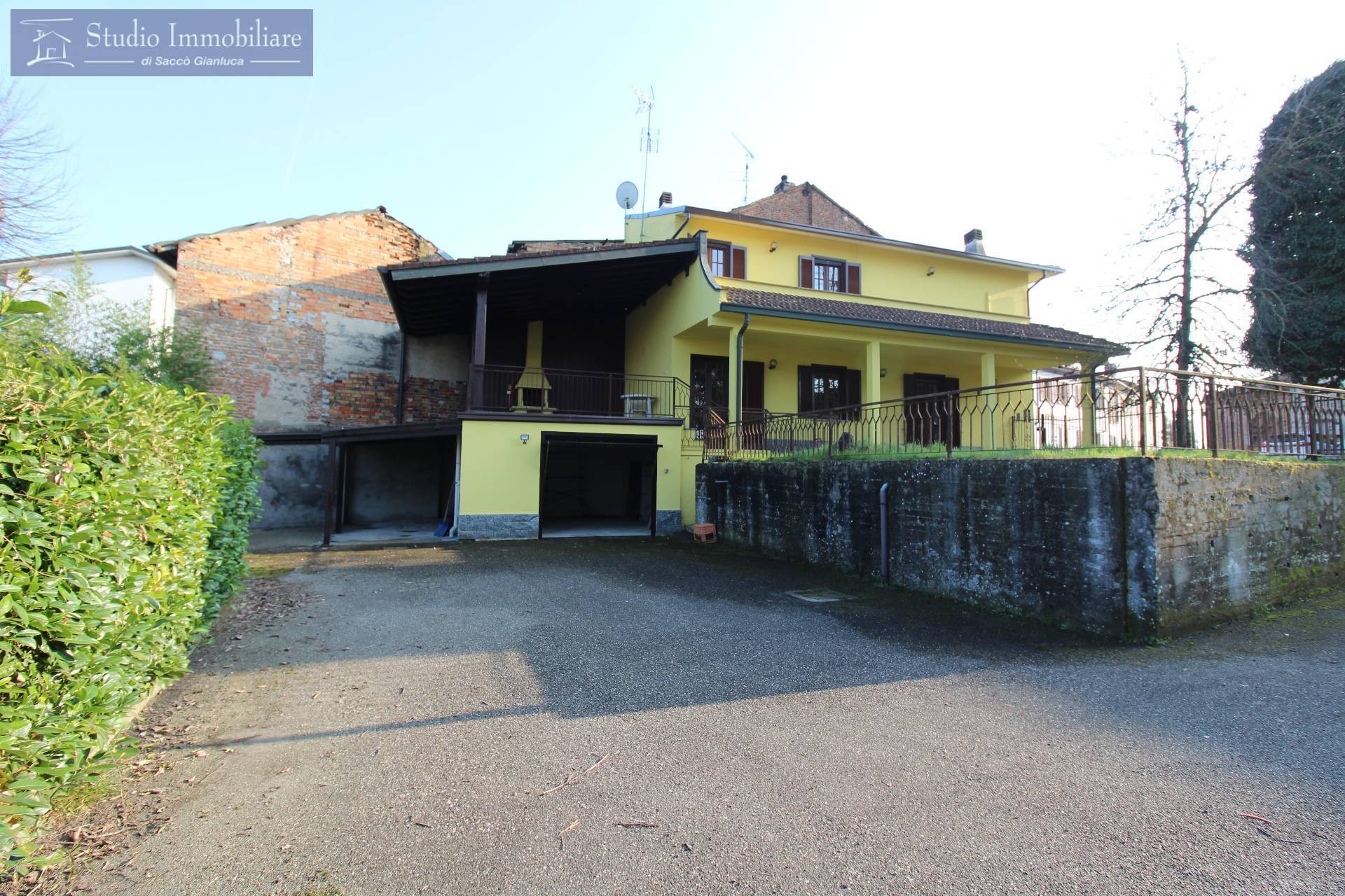 Casa indipendente in vendita a Bressana Bottarone